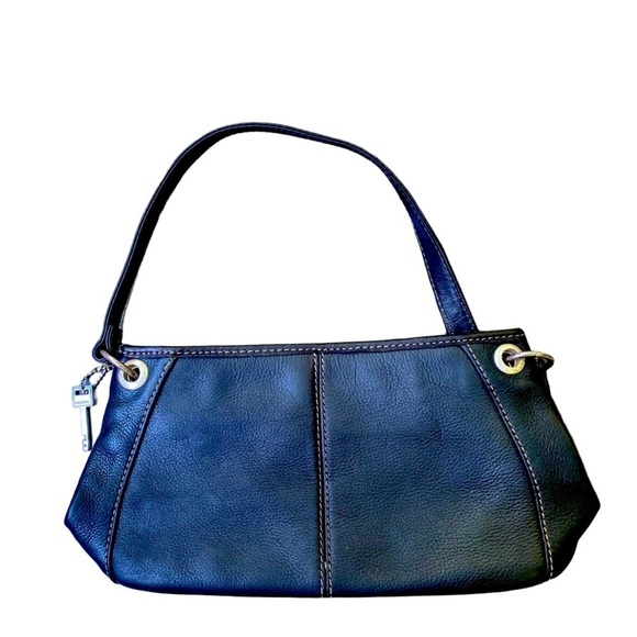 Fossil Handbags - Vintage Fossil leather shoulder bag